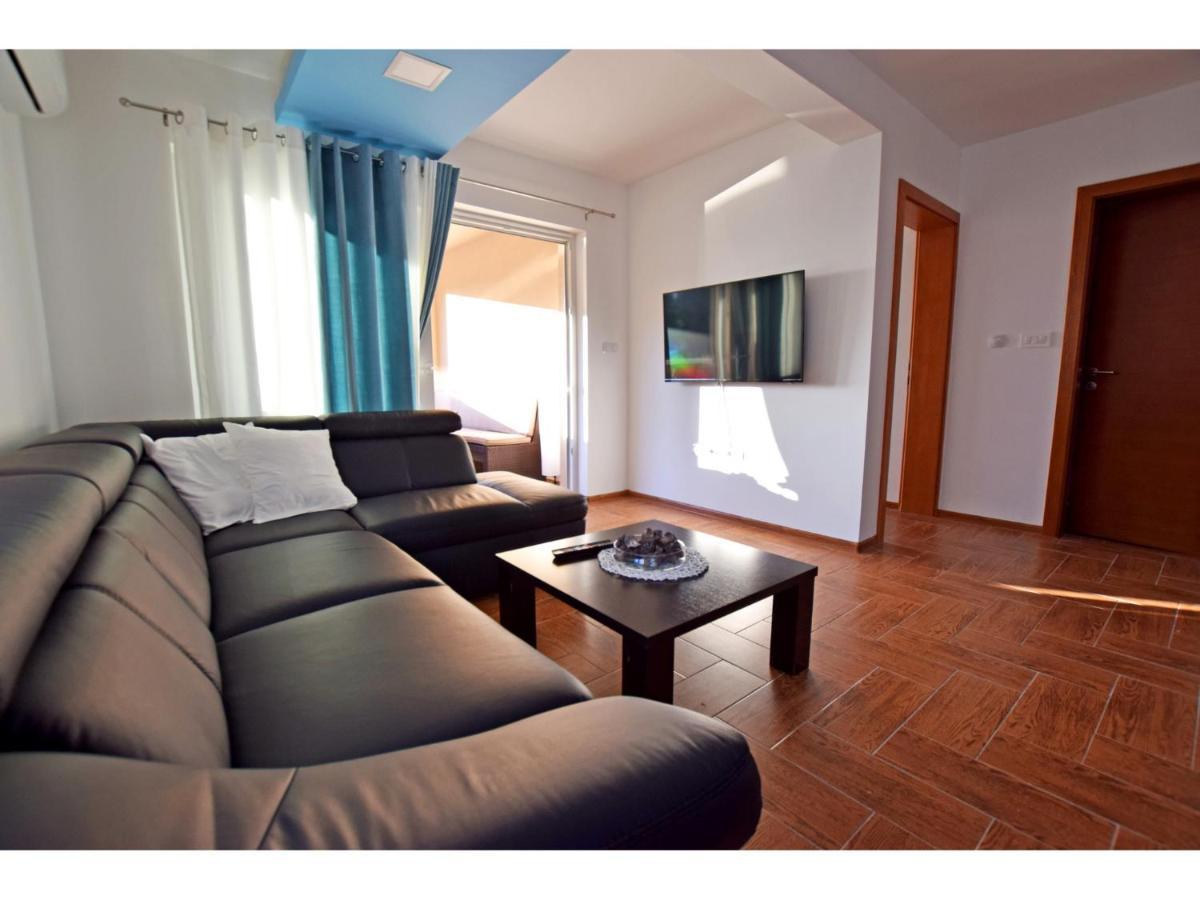 Apartment Dinko Rovanjska Extérieur photo