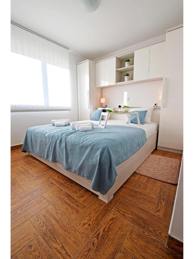 Apartment Dinko Rovanjska Extérieur photo