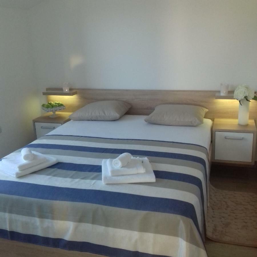 Apartment Dinko Rovanjska Extérieur photo