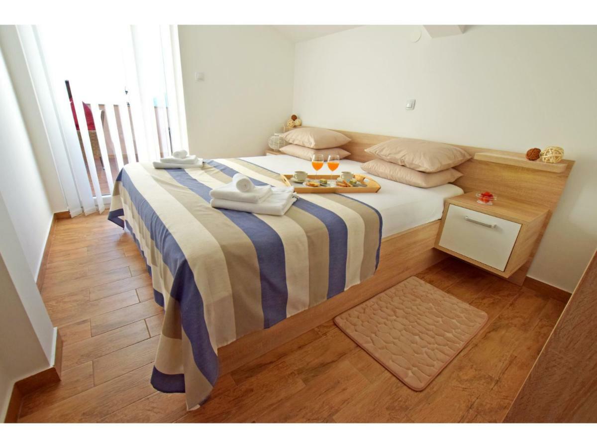 Apartment Dinko Rovanjska Extérieur photo